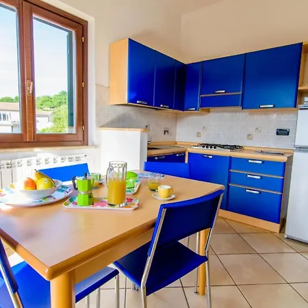 Golfo Azzurro Порт-Аццурро