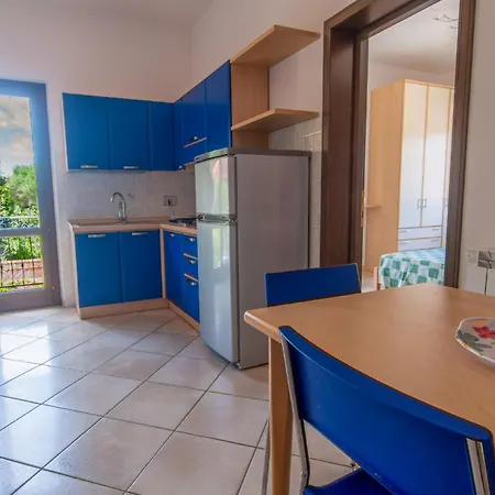 Golfo Azzurro Апартаменты *